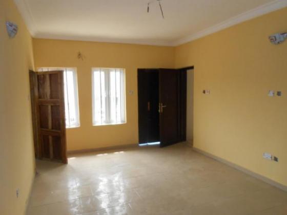 Lovely 2 Bedroom Flat in Lekki For Rent in Lagos, 