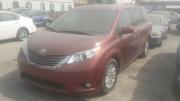 Neatly used 2014 Toyota Sienna for sale in Lagos