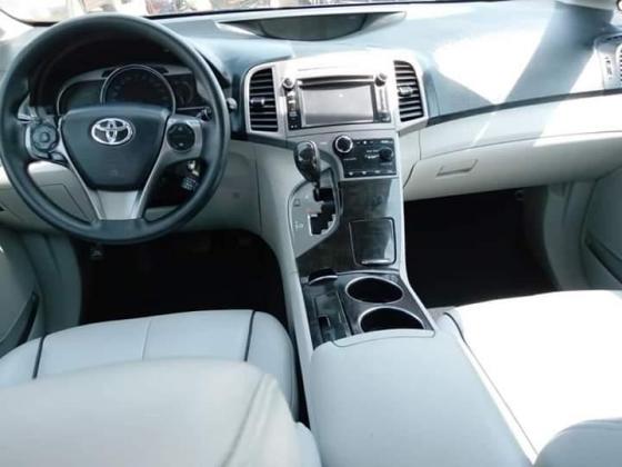 Foreign used toyota venza 2014 model in Ogun, 