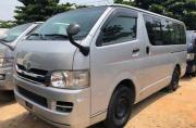 toyota haice bus 2008 model