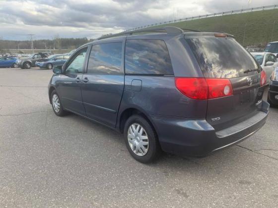 FULL AUCTION TOYOTA SIENNA AVAILABLE in Lagos, 