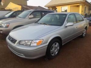 Clean Tokunbo Toyota camry 2001 for sale