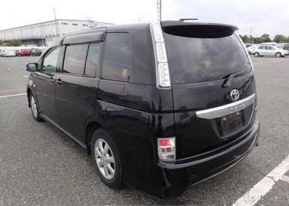 2011 TOYOTA ISIS PLANTANA FOR SALE in Lagos, 