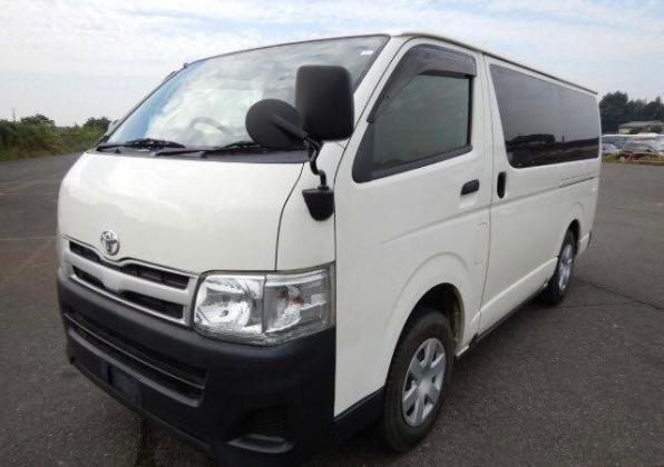 2013 TOYOTA VAN FOR SALE CALL:07045512391 in Lagos, 