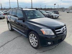 2013 Mercedes GLK Benz clean