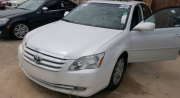 Direct Told Toyota Avalon Ship 2010 in Imo