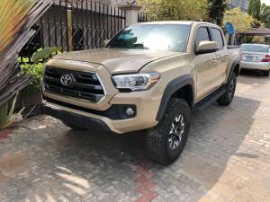 Brand Belgium Used Edition Toyota Tundra 2017 Gold Color