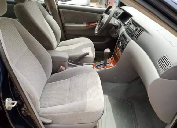 Clean DIRECT TOKUNBO USED 2005 TOYOTA COROLLA in Abuja, 