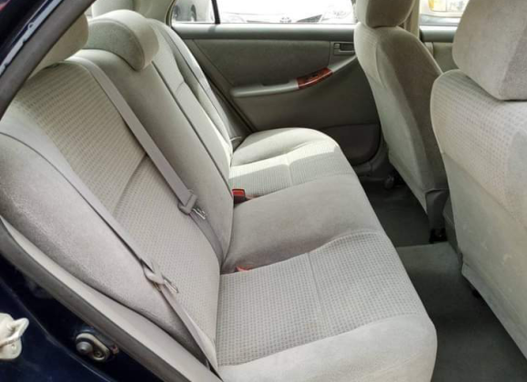 Clean DIRECT TOKUNBO USED 2005 TOYOTA COROLLA in Abuja, 