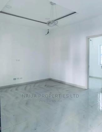 4 bedroom Townhouse Terrace in Orchid in Lagos, 